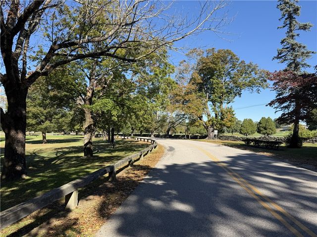 123 wampanoag Road, Warwick, RI 02818