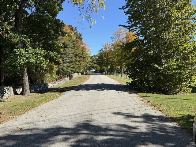 123 wampanoag Road, Warwick, RI 02818