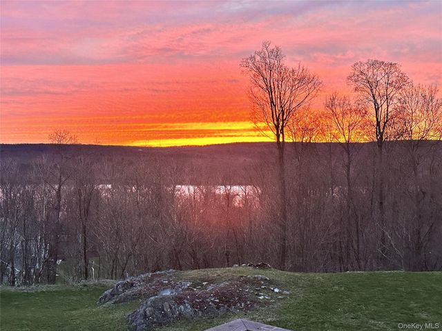 64 Hudson View Terrace, Hyde Park, NY 12538