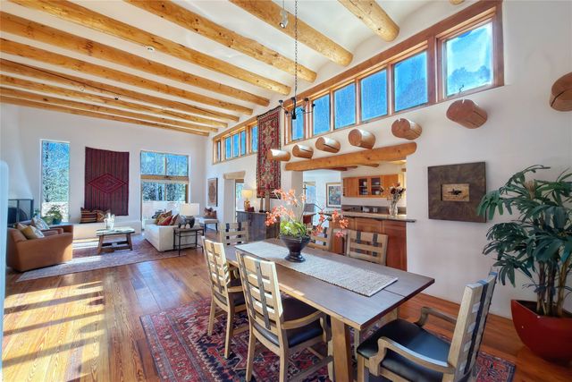 525 Camino Militar, Santa Fe, NM 87501