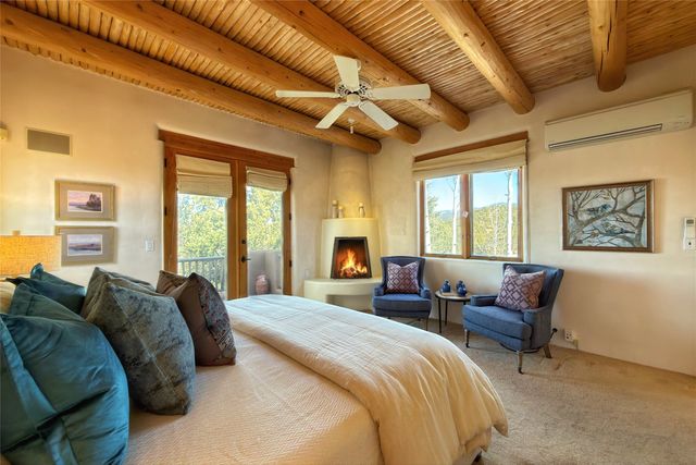 525 Camino Militar, Santa Fe, NM 87501