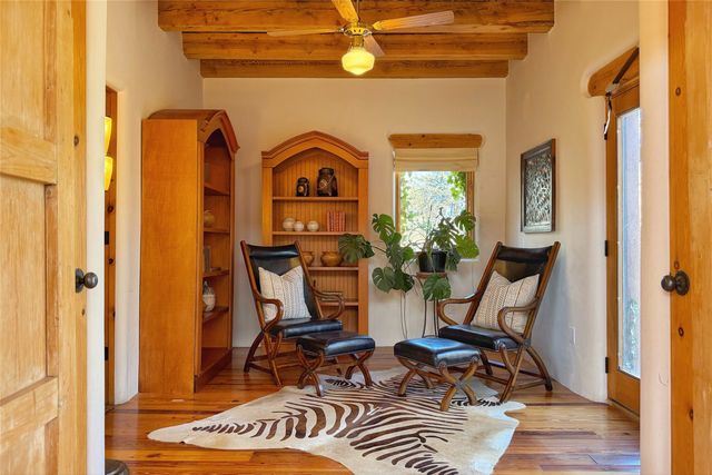 525 Camino Militar, Santa Fe, NM 87501