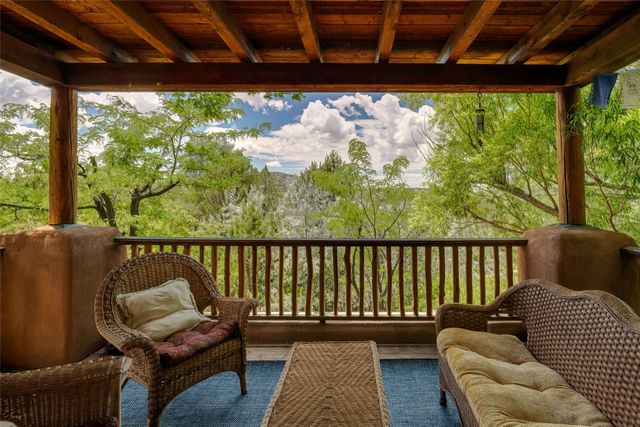 525 Camino Militar, Santa Fe, NM 87501