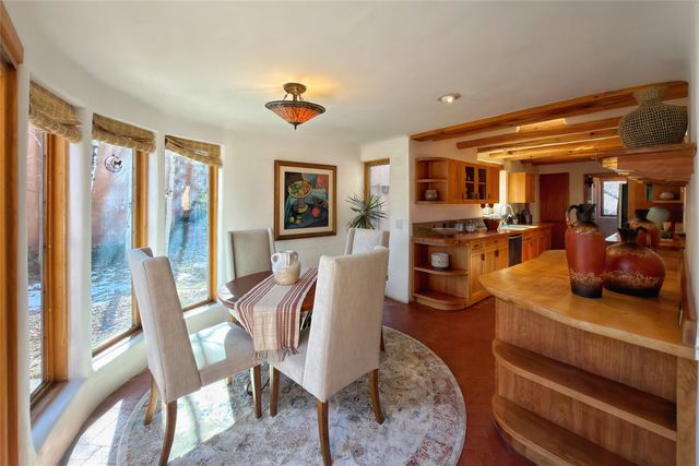 525 Camino Militar, Santa Fe, NM 87501