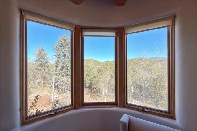 525 Camino Militar, Santa Fe, NM 87501