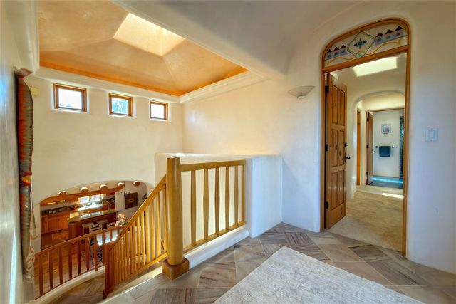 525 Camino Militar, Santa Fe, NM 87501