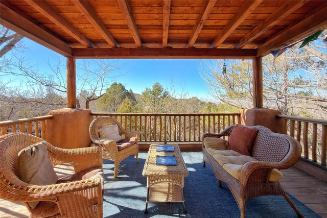 525 Camino Militar, Santa Fe, NM 87501