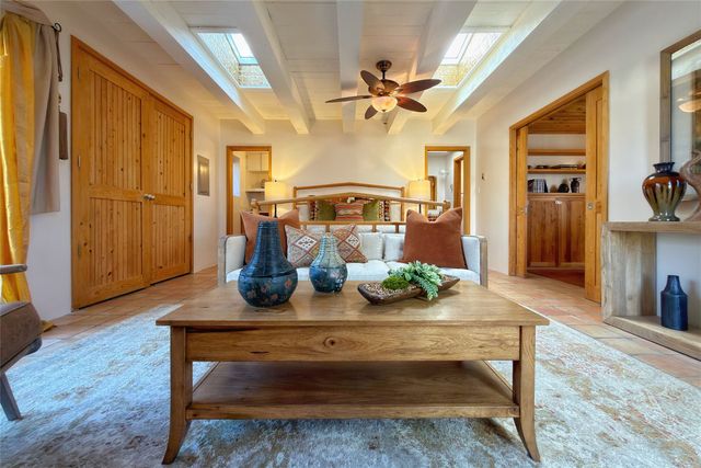 525 Camino Militar, Santa Fe, NM 87501