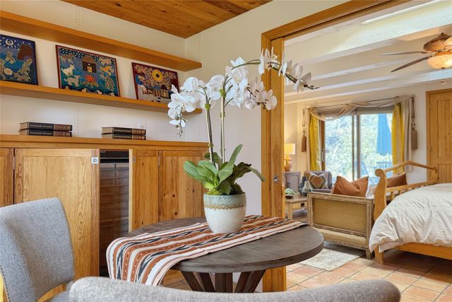 525 Camino Militar, Santa Fe, NM 87501