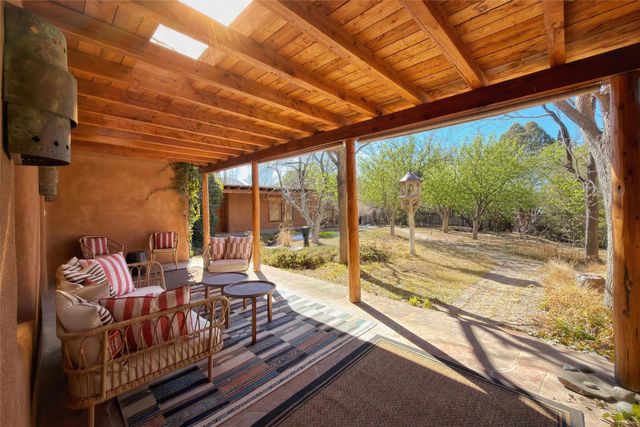 525 Camino Militar, Santa Fe, NM 87501