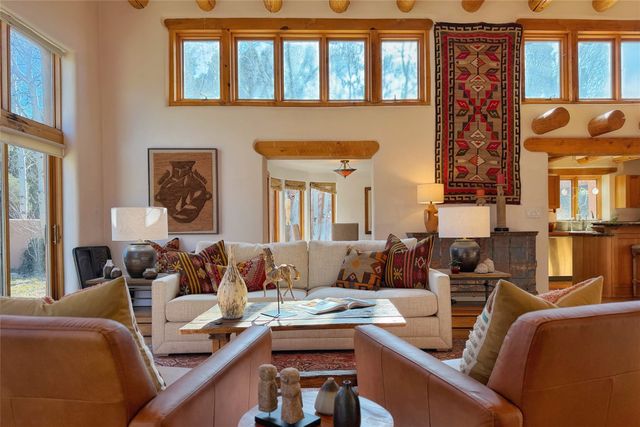 525 Camino Militar, Santa Fe, NM 87501