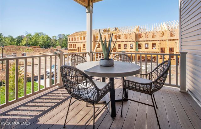 203 Shore Court, Marlboro, NJ 07746