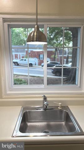 3539 MARTHA CUSTIS DR, Alexandria, VA 22302