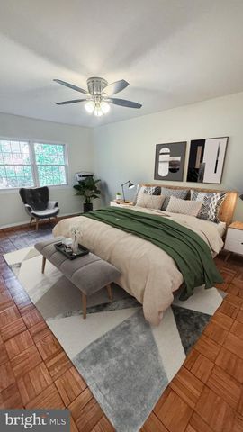 3539 MARTHA CUSTIS DR, Alexandria, VA 22302