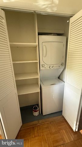 3539 MARTHA CUSTIS DR, Alexandria, VA 22302