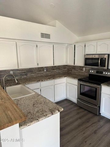 3965 E Des Moines Street, Mesa, AZ 85205