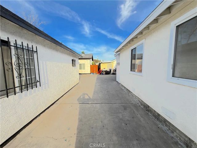 9622 Evers, Los Angeles, CA 90002
