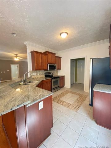 5806 Kessinger Court, Hope Mills, NC 28348