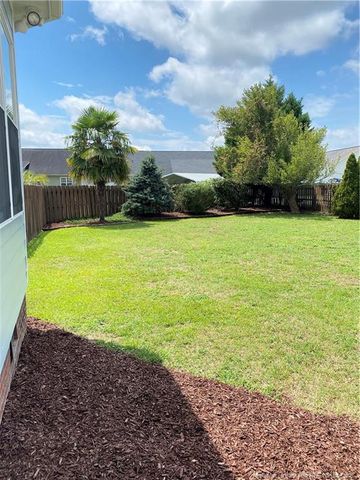 5806 Kessinger Court, Hope Mills, NC 28348