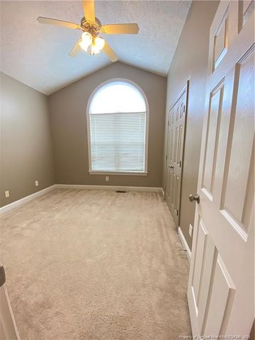 5806 Kessinger Court, Hope Mills, NC 28348