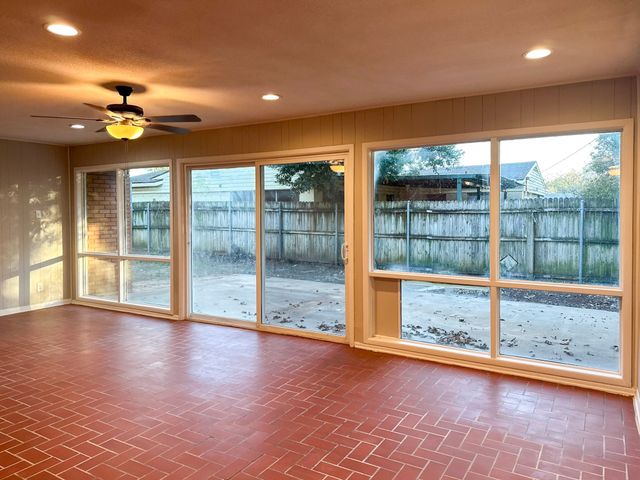 1505 Ronne Drive, Irving, TX 75060