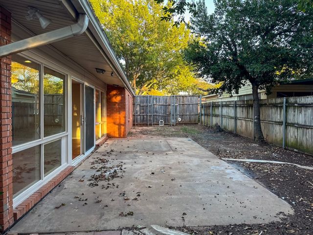 1505 Ronne Drive, Irving, TX 75060