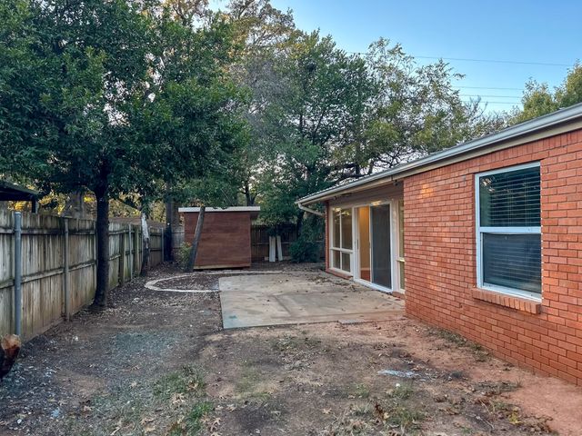 1505 Ronne Drive, Irving, TX 75060