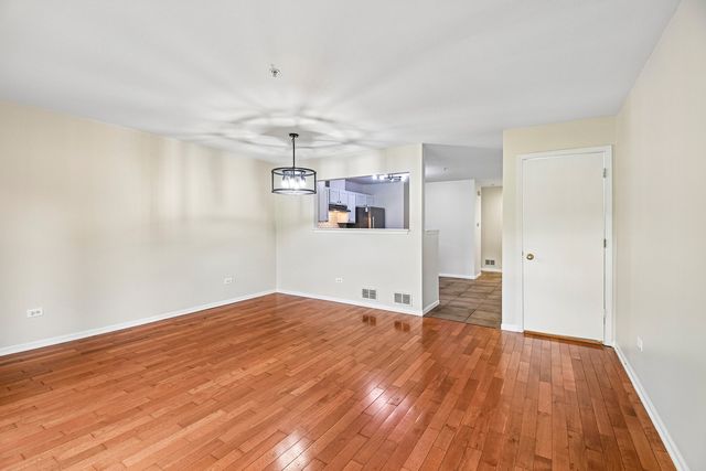 524 Jennifer Circle, Mundelein, IL 60060