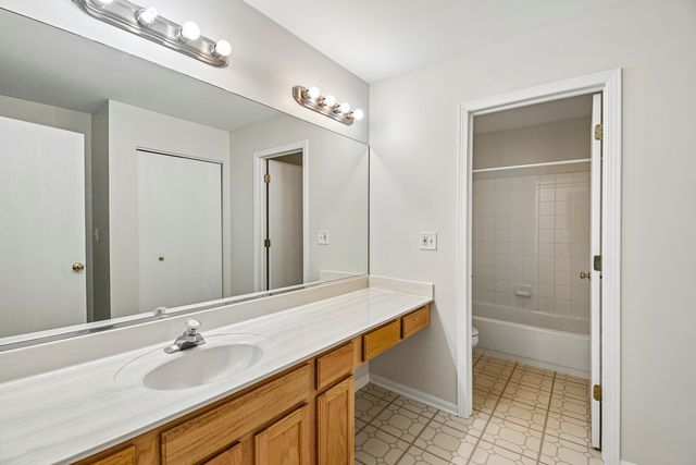 524 Jennifer Circle, Mundelein, IL 60060
