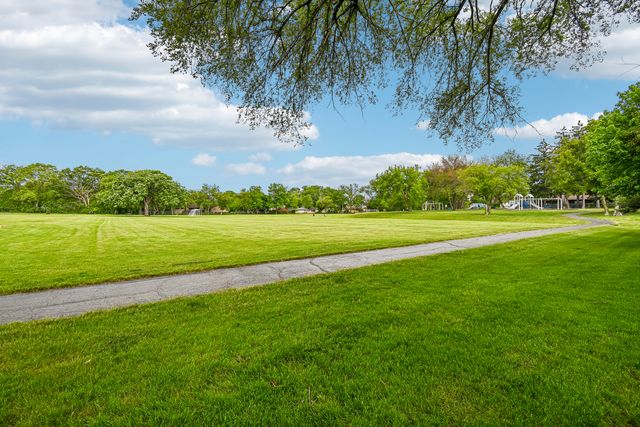 524 Jennifer Circle, Mundelein, IL 60060