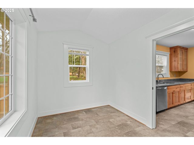 1010 MONROE St, Eugene, OR 97402