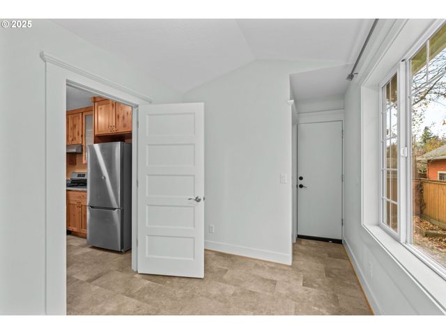 1010 MONROE St, Eugene, OR 97402