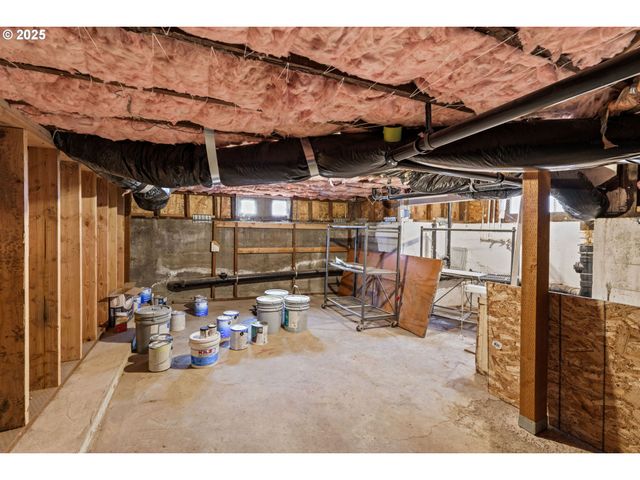 1010 MONROE St, Eugene, OR 97402