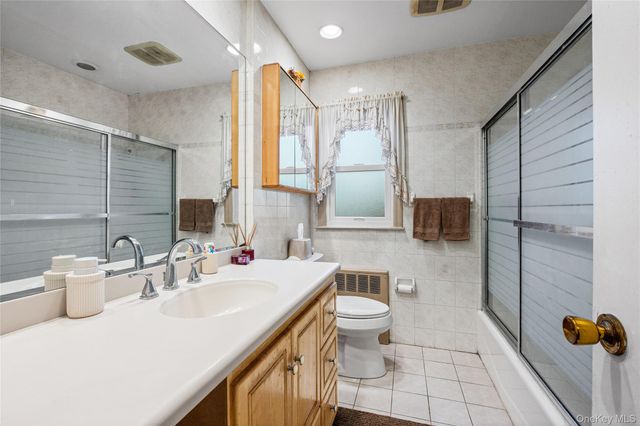 1846 Casper Avenue, East Meadow, NY 11554