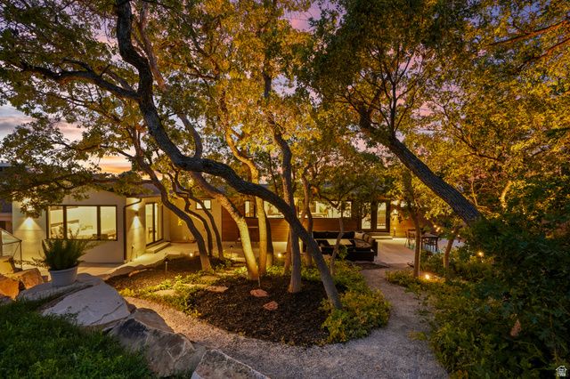 2199 S SCENIC DR, Salt Lake City, UT 84109