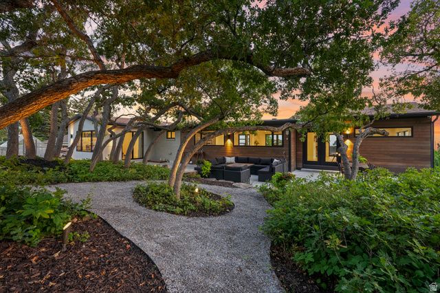 2199 S SCENIC DR, Salt Lake City, UT 84109