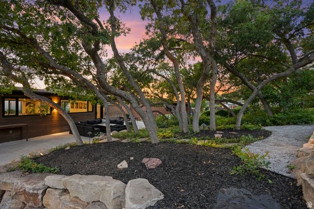 2199 S SCENIC DR, Salt Lake City, UT 84109