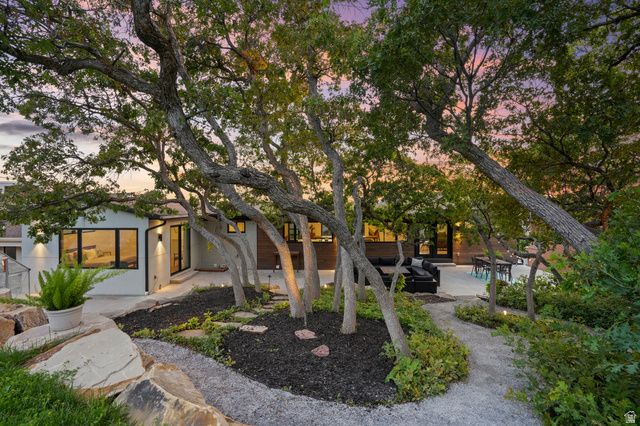 2199 S SCENIC DR, Salt Lake City, UT 84109