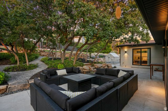 2199 S SCENIC DR, Salt Lake City, UT 84109