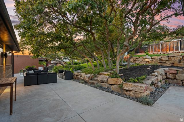 2199 S SCENIC DR, Salt Lake City, UT 84109