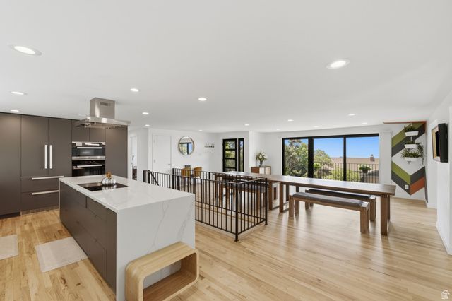 2199 S SCENIC DR, Salt Lake City, UT 84109