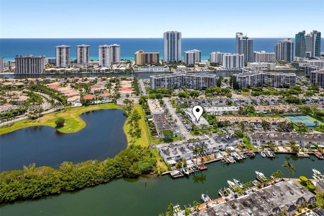 903 NE 27th Avenue 903, Hallandale Beach, FL 33009