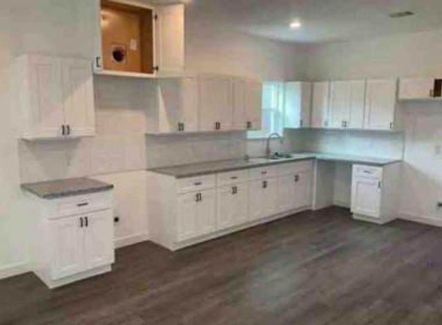 5614 Hollow Pines Drive, Houston, TX 77049