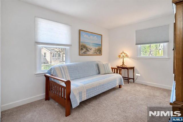 23 Cottonwood Court, Hardyston, NJ 07460