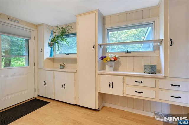 23 Cottonwood Court, Hardyston, NJ 07460
