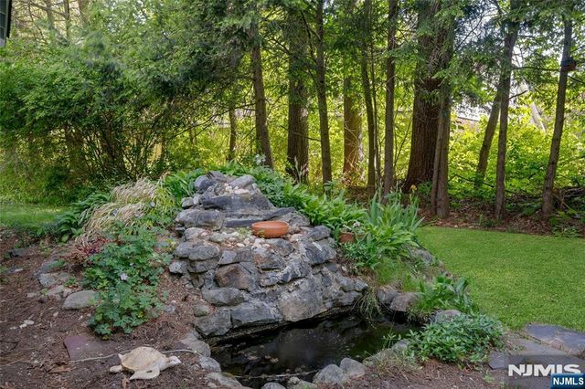 23 Cottonwood Court, Hardyston, NJ 07460