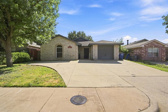 2534 Las Villas Avenue, Dallas, TX 75211