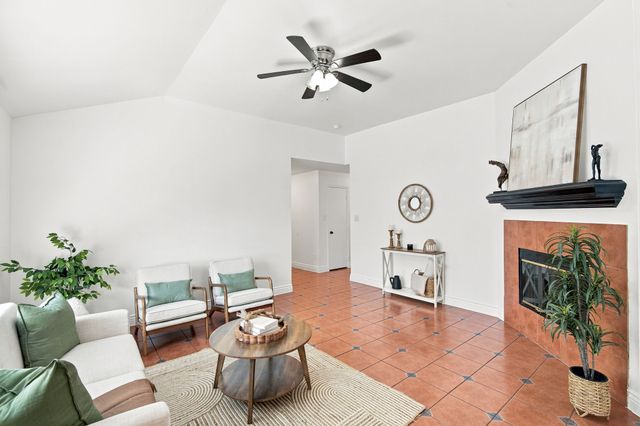 2534 Las Villas Avenue, Dallas, TX 75211