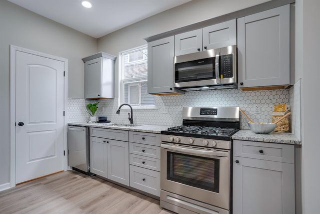 295 W Park Avenue, Columbus, OH 43223