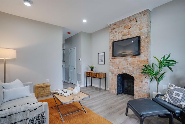 295 W Park Avenue, Columbus, OH 43223